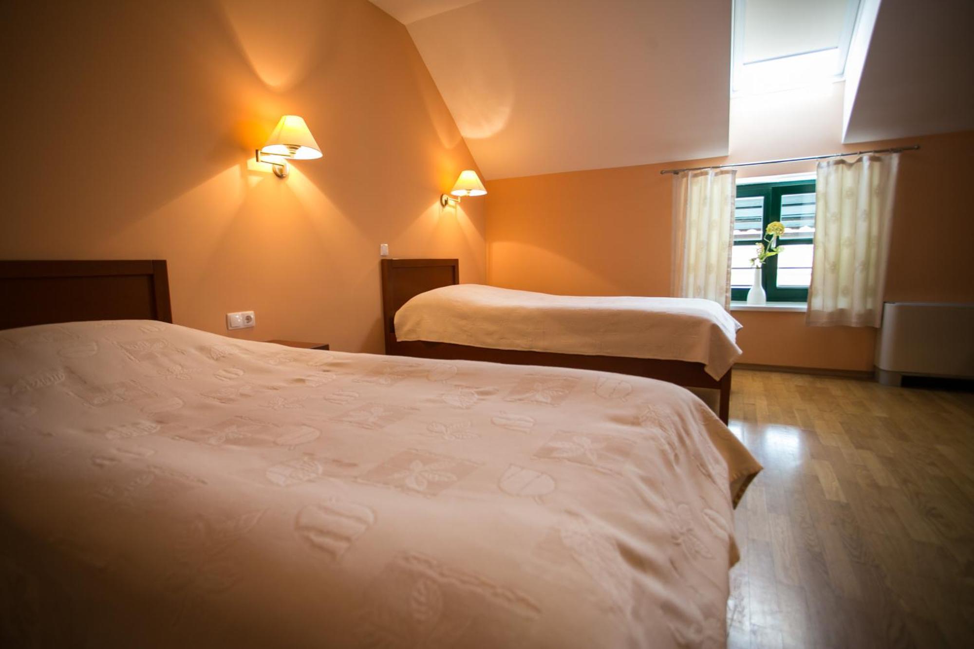 Pri Zabarju Bed & Breakfast Ljubljana Extérieur photo